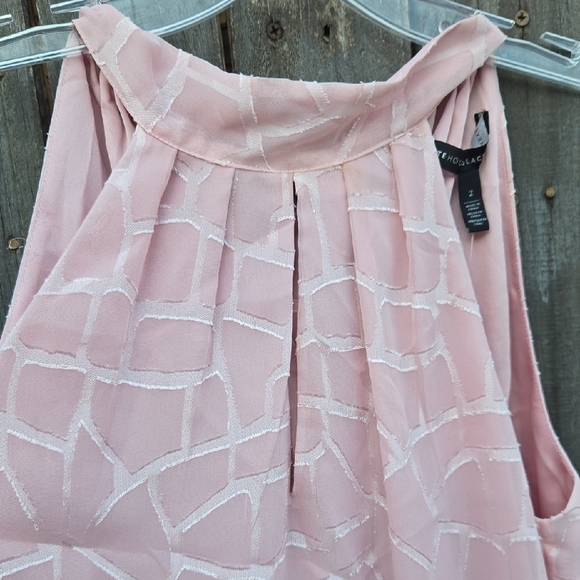 White House Black Market Sleeveless Key Hole Animal Print Blush Size 2 - Picture 5 of 9